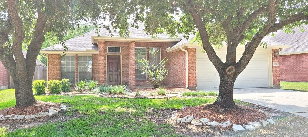 7307 Hollow Field Ln, Cypress, TX 77433