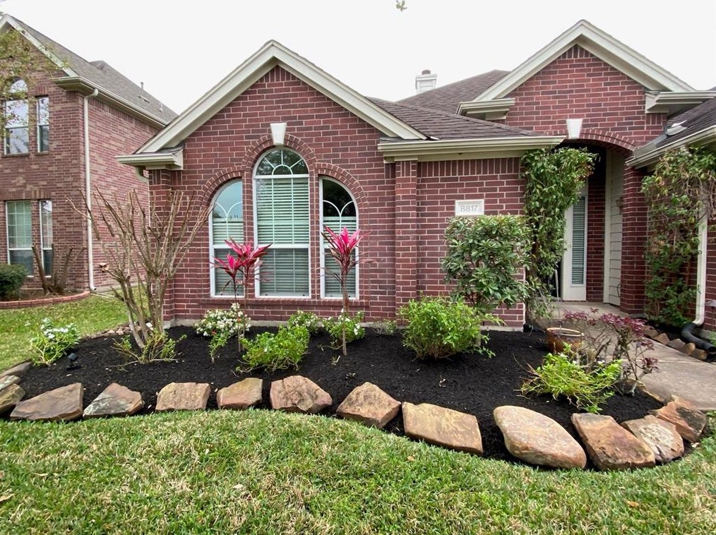 8817 Sunforest Ln, Pearland, TX 77584