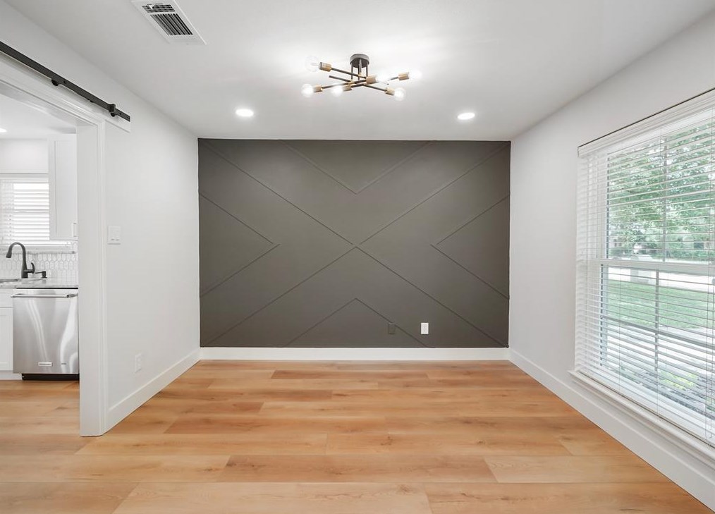 2807 Quincannon Ln, Houston TX 77043-1202 exterior