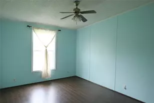 10912 Fm 523 Rd, Angleton, TX 77515 - Photo 4