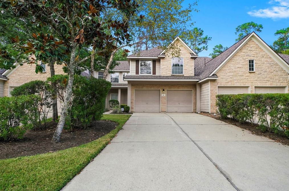 63 E Greenhill Terrace Pl, Spring, TX 77382