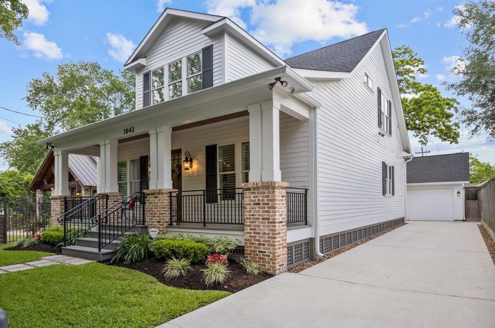 3842 Searle Dr, Houston, TX 77009-4741