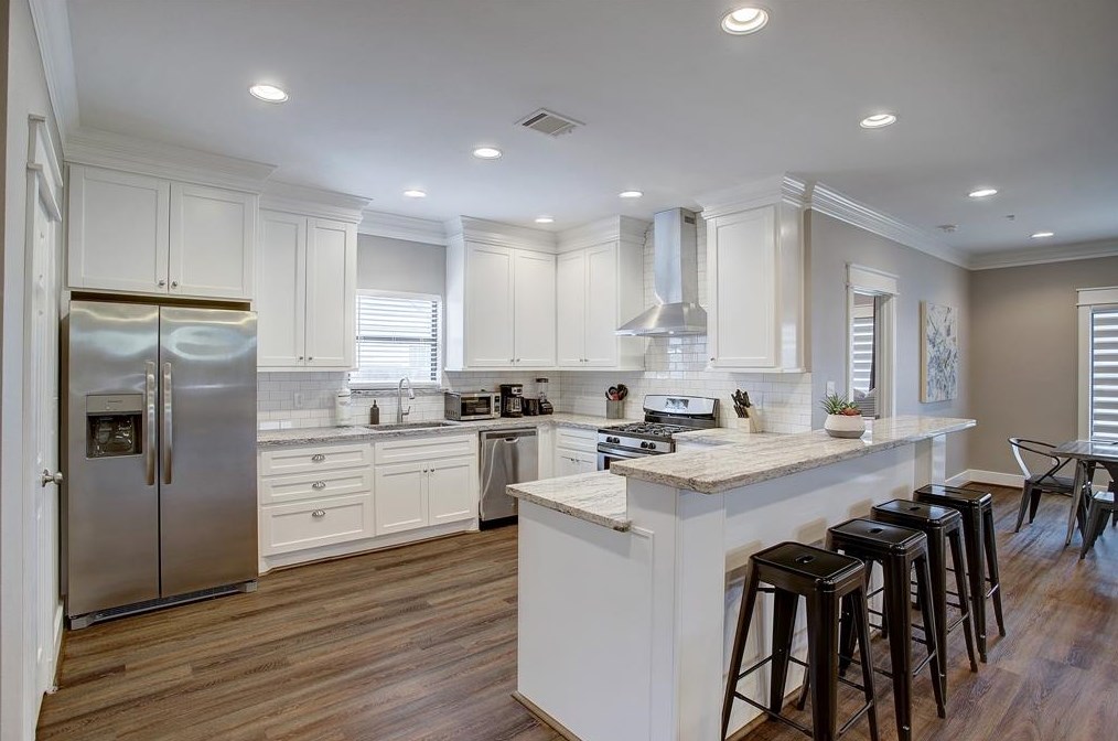 3136 Southmore Blvd, Houston, TX 77004
