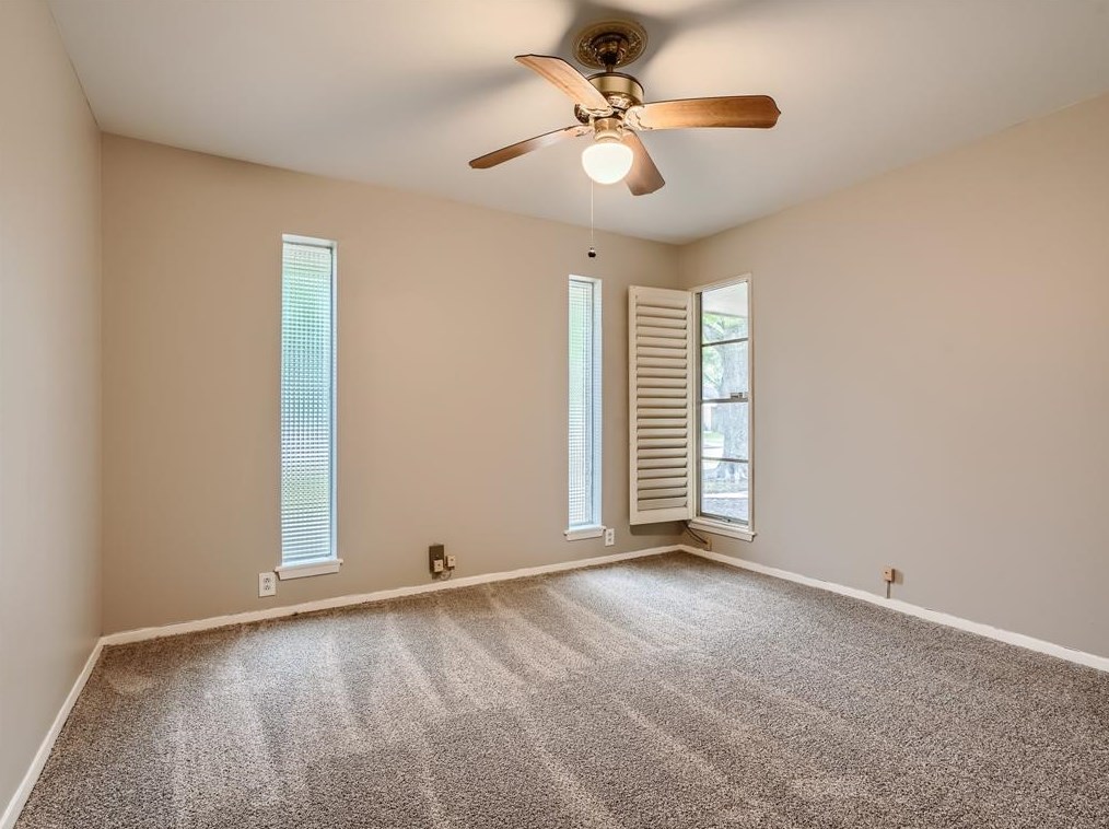 5510 Braesvalley Dr, Houston TX  77096-2911 exterior