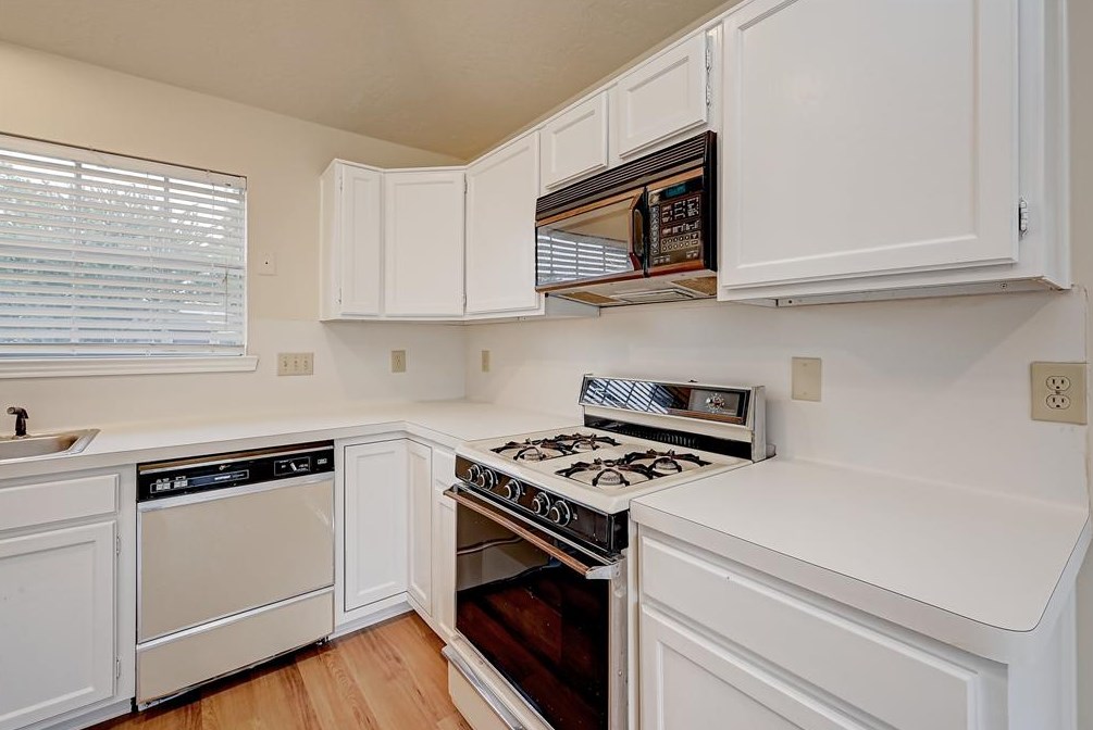 17410 Turner Pt Cir, Houston TX  77095-1134 exterior