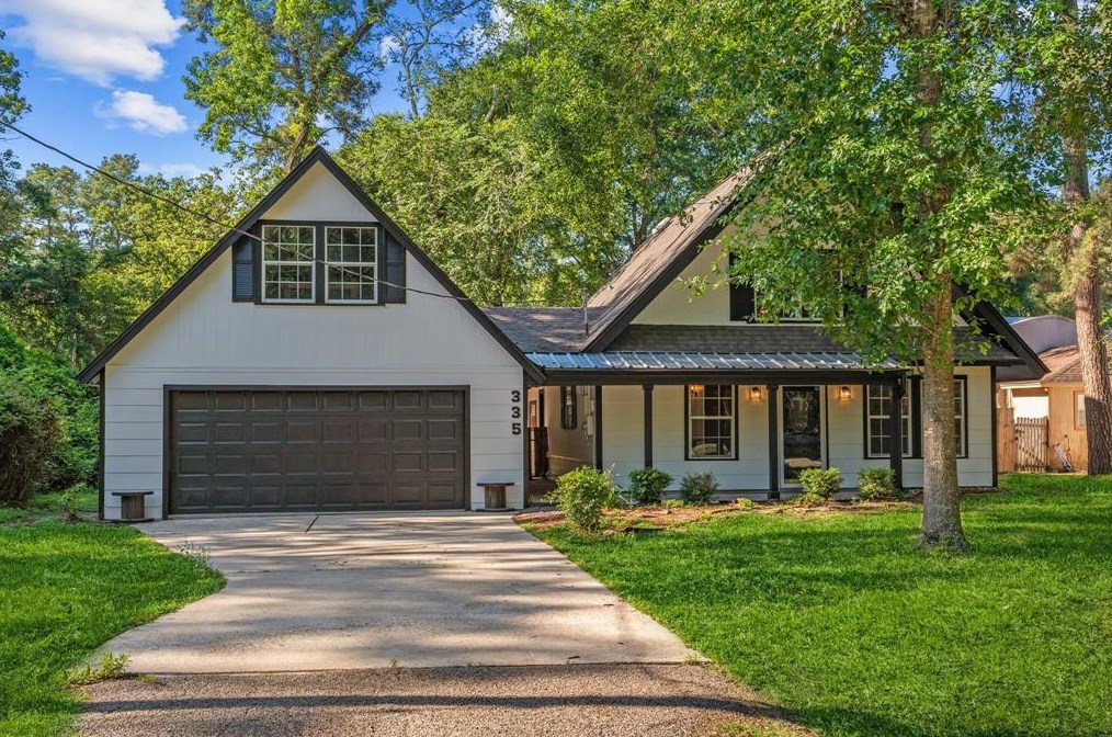335 Tallow Dr, Conroe, TX 77385-9533