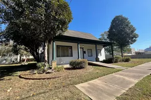 416 W Burleson St, Wharton, TX 77488 - Photo 2