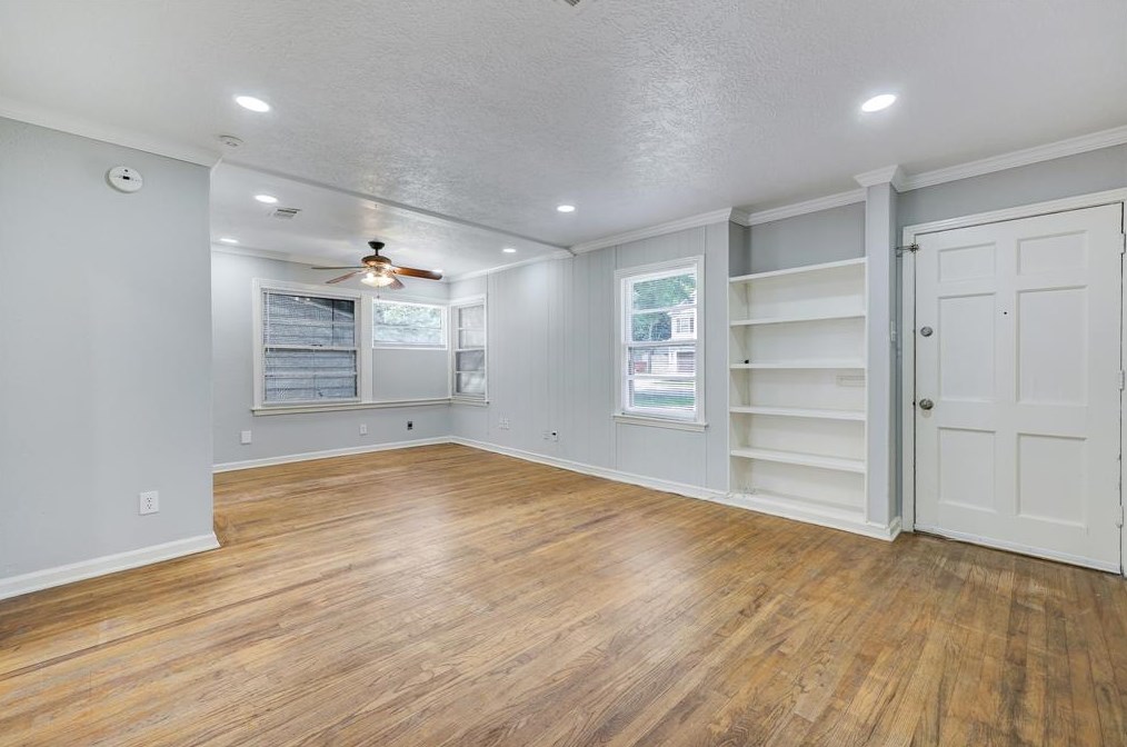 1239 Overhill St, Houston, TX 77018