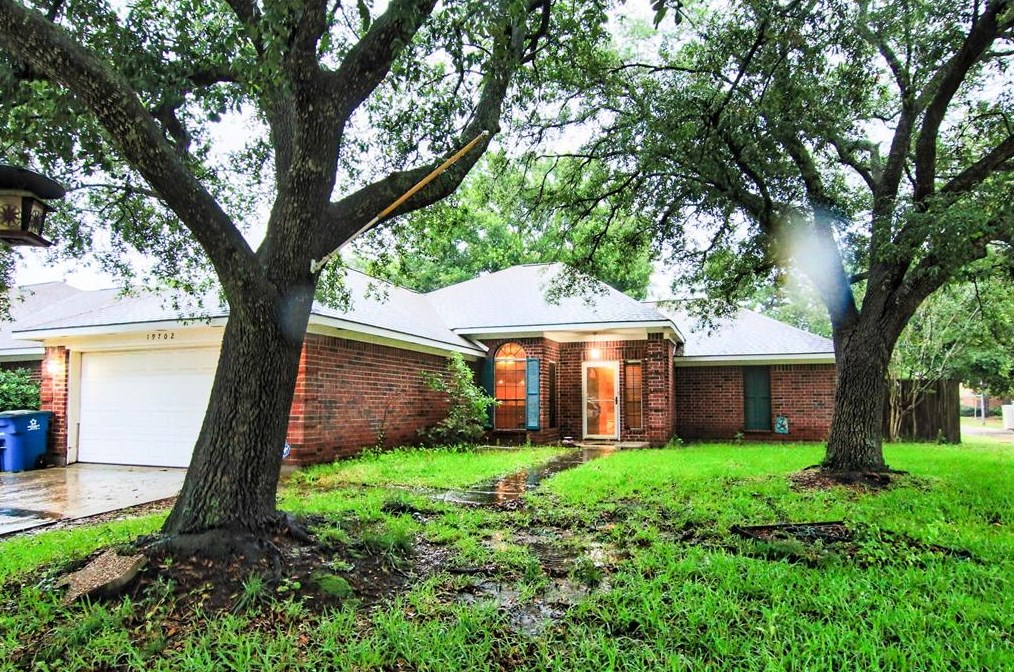19702 Kilborne Park Ln, Spring TX  77379-6076 exterior