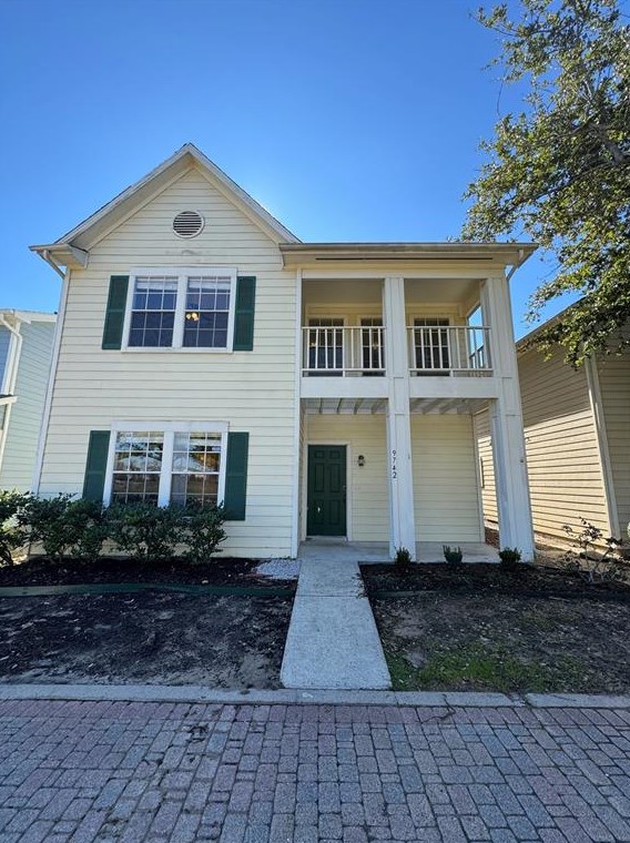 9742 Farrell Dr, Houston, TX 77070