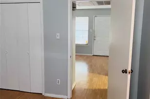 3224 Timmons Ln, Houston, TX 77027 - Photo 2