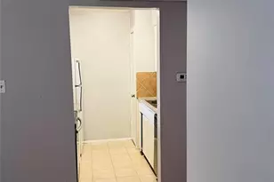 3224 Timmons Ln, Houston, TX 77027 - Photo 8