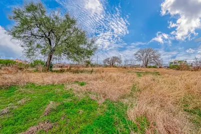 10403 Forum Park Drive, Houston, TX 77036 - Photo 8