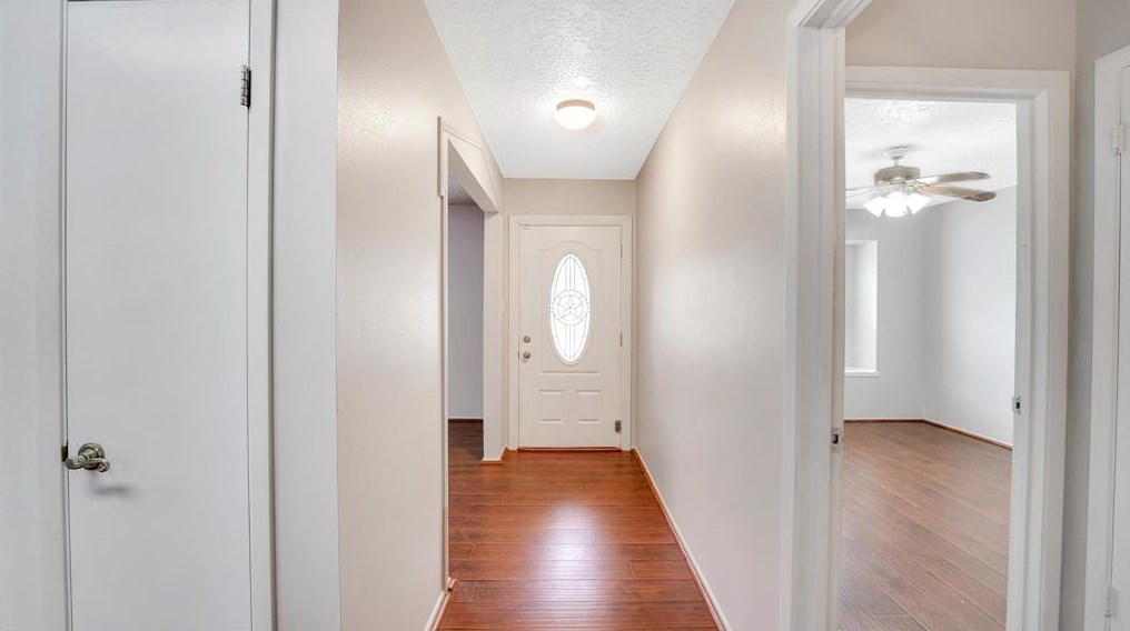 11519 Ensbrook Dr, Houston TX  77099-4706 exterior