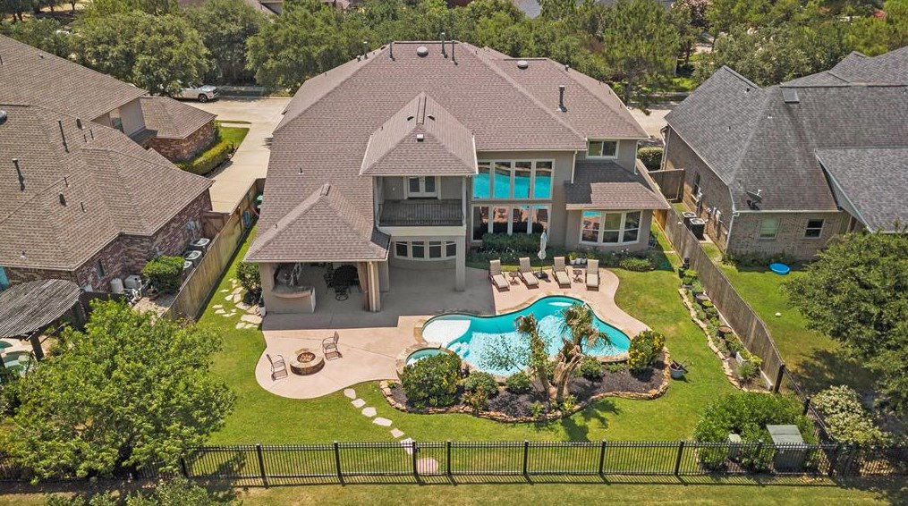 10207 Winding Glen Dr, Katy, TX 77494