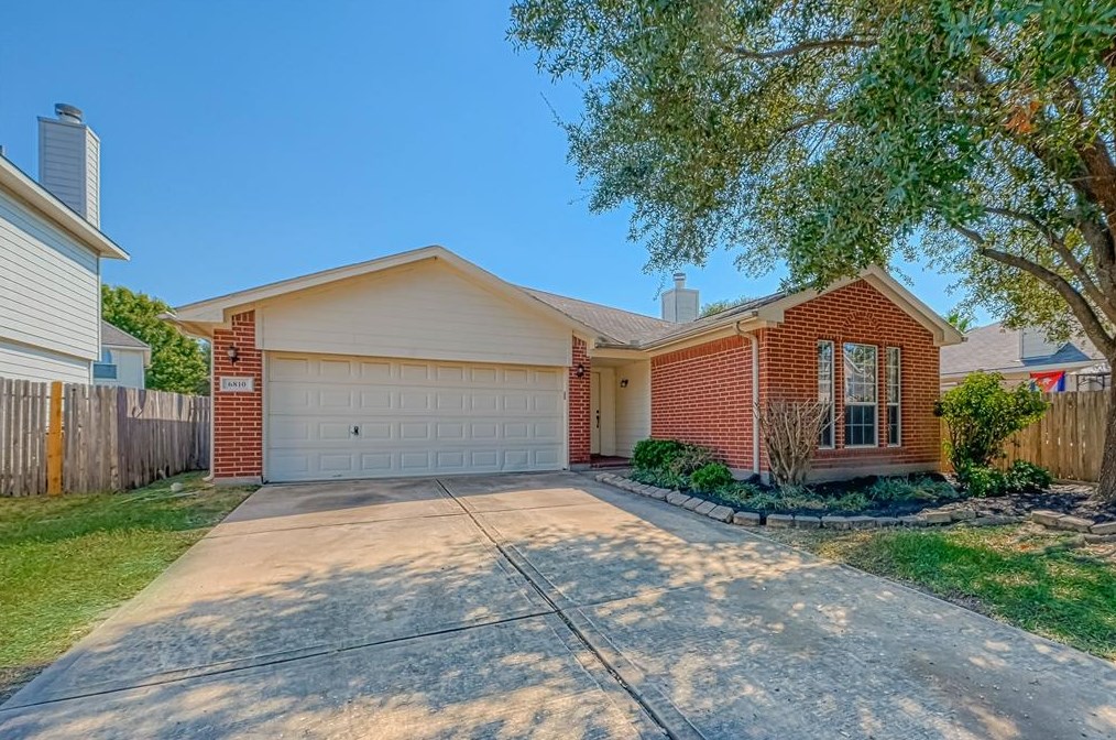 6810 Renata Cir, Houston, TX 77084-1350