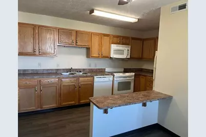 936 E Wilson St, Bryan, OH 43506 - Photo 6