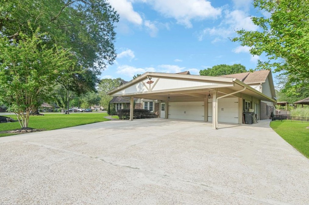 20938 Sand Springs Trl, Crosby, TX 77532-3203