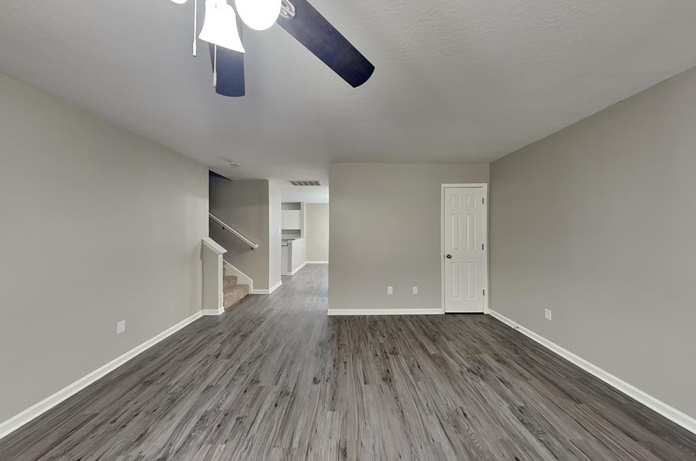 19518 Concho Springs Dr, Katy TX  77449-7301 exterior