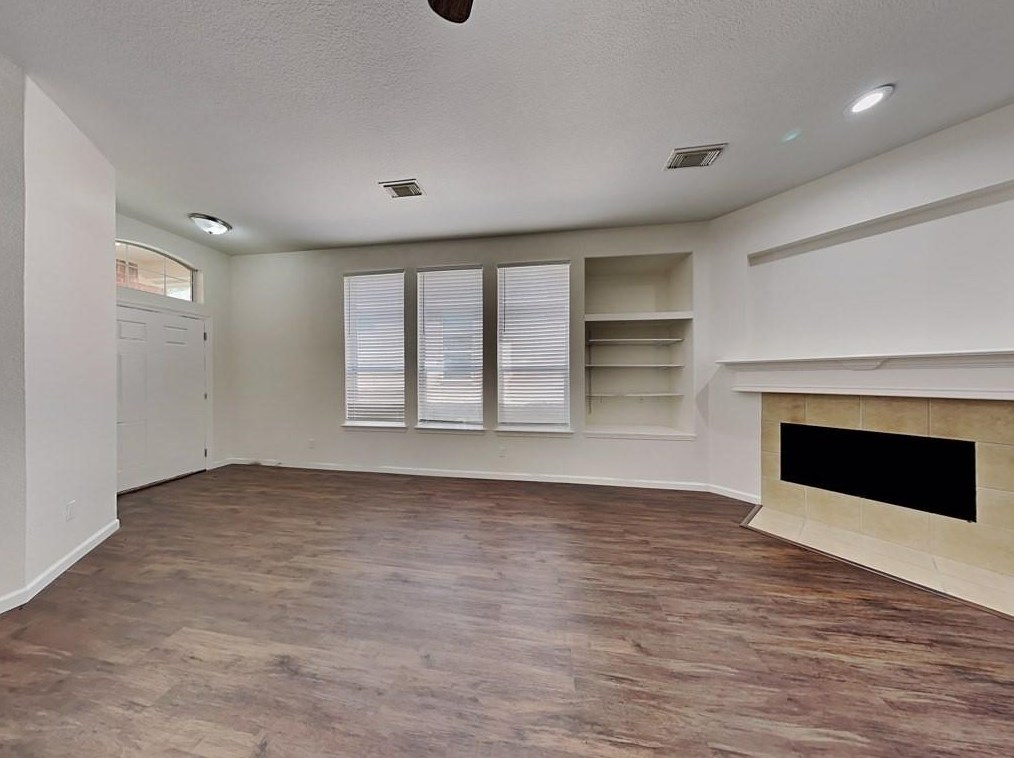 2313 Highland Crossing Dr, Conroe, TX 77304