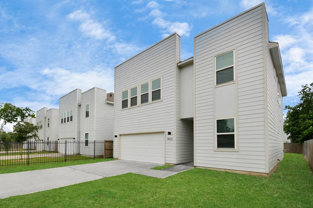 4922 Paula St, Houston, TX 77033