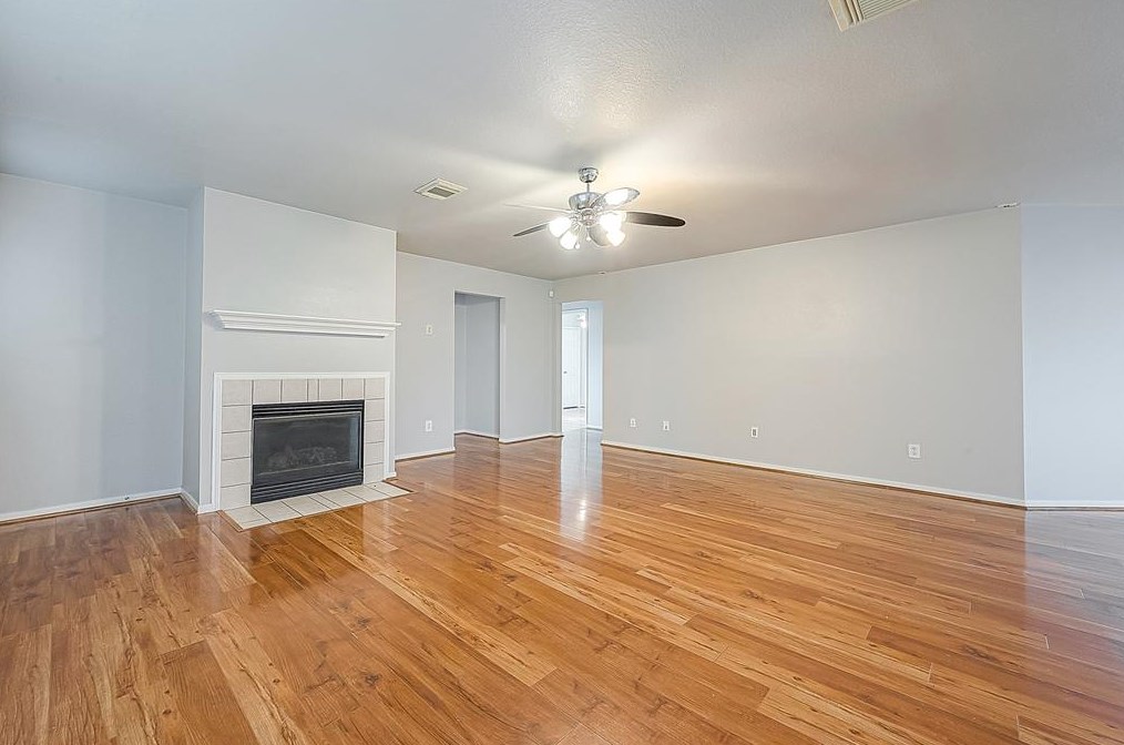 1202 Sabine Brook Way, Houston, TX 77073