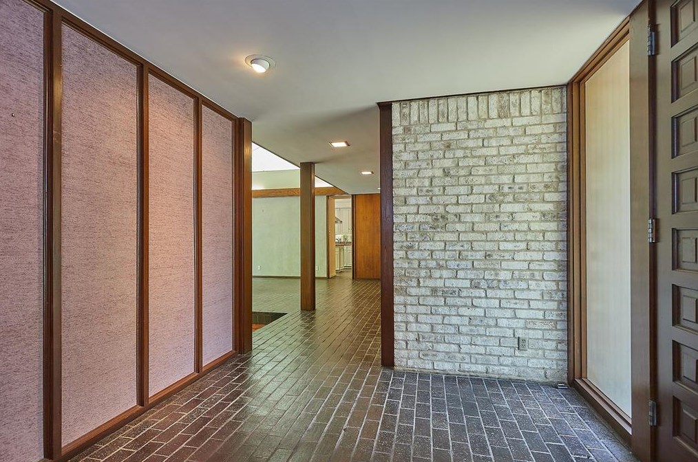 11111 Wickdale Dr, Houston TX  exterior