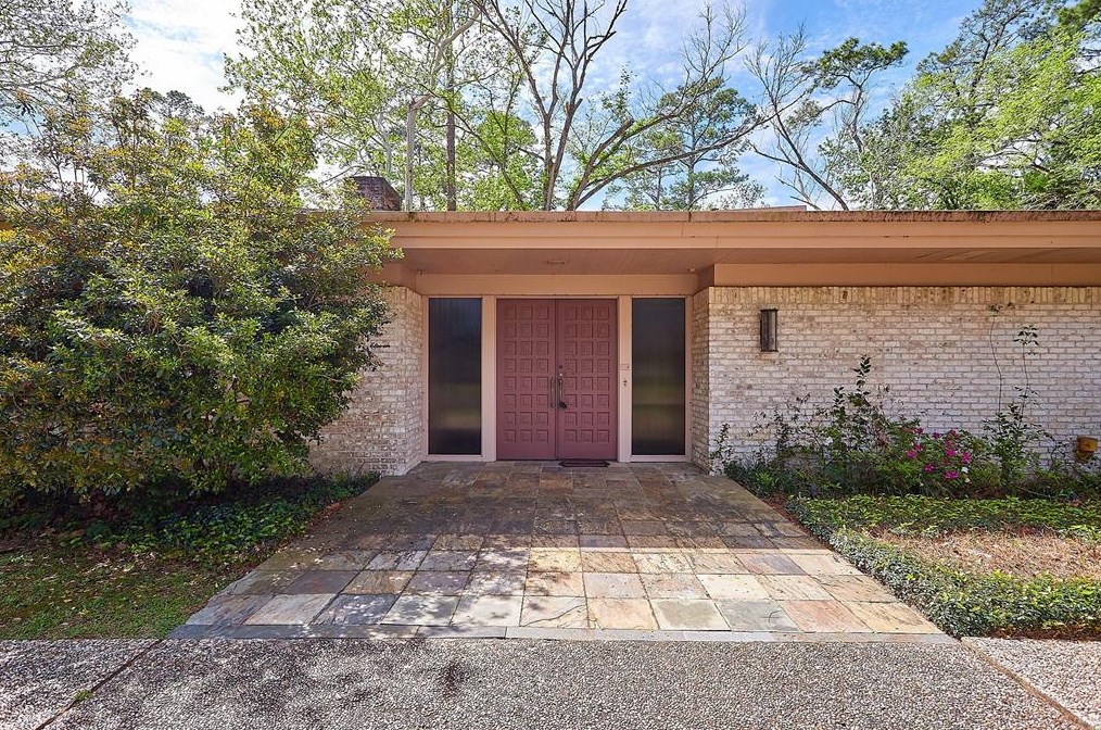 11111 Wickdale Dr, Houston TX  77024-7519 exterior
