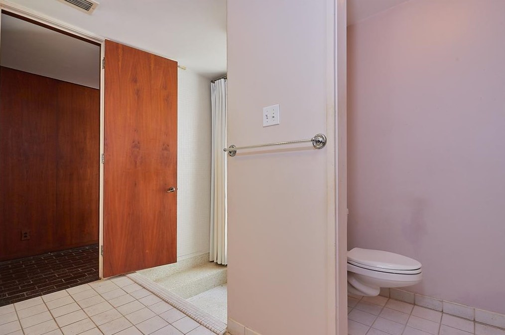11111 Wickdale Dr, Houston TX  exterior