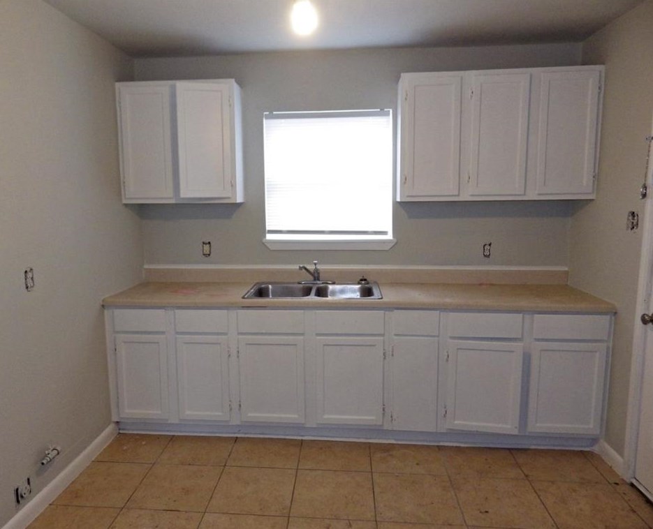 8934 Duane St, Houston TX  77051-2822 exterior