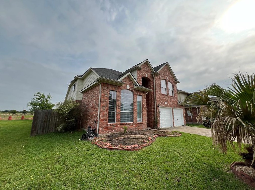 6303 Atlasridge Dr, Houston, TX 77048-5573