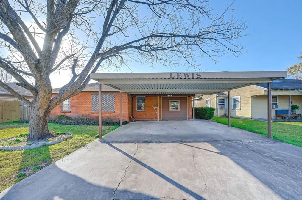 12448 Yancy Dr, Houston, TX 77015