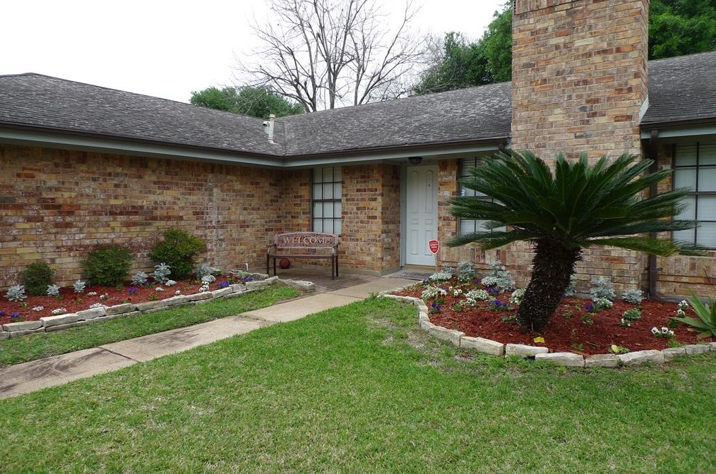 15406 Ensenada Dr, Houston, TX 77083