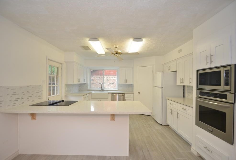 2822 River Birch Dr, Sugar Land, TX 77479