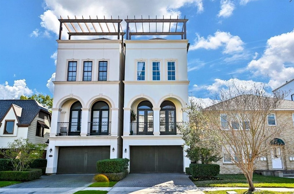 423 Peden St, Houston, TX 77006-1420