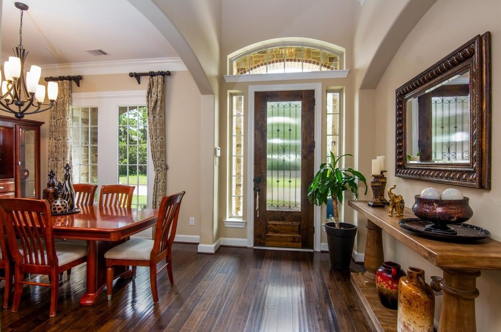 11 Canoe Bend Dr, Spring TX  77389-5091 exterior
