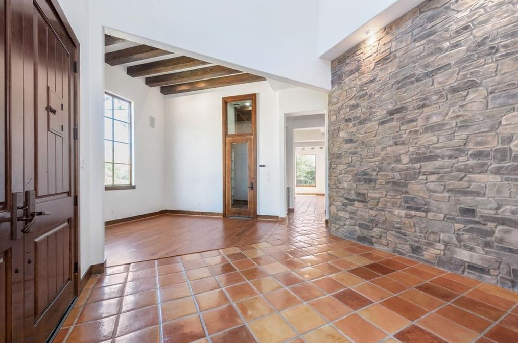 18 Farington Way, Spring, TX 77382-2651