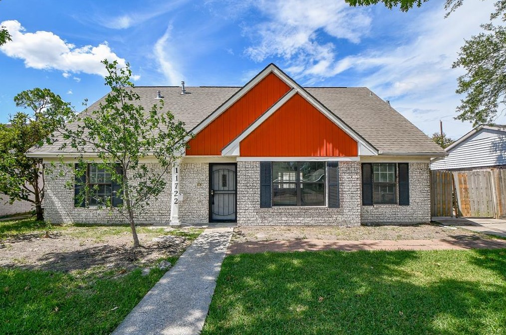 11722 Roos Rd, Houston, TX 77072-2430