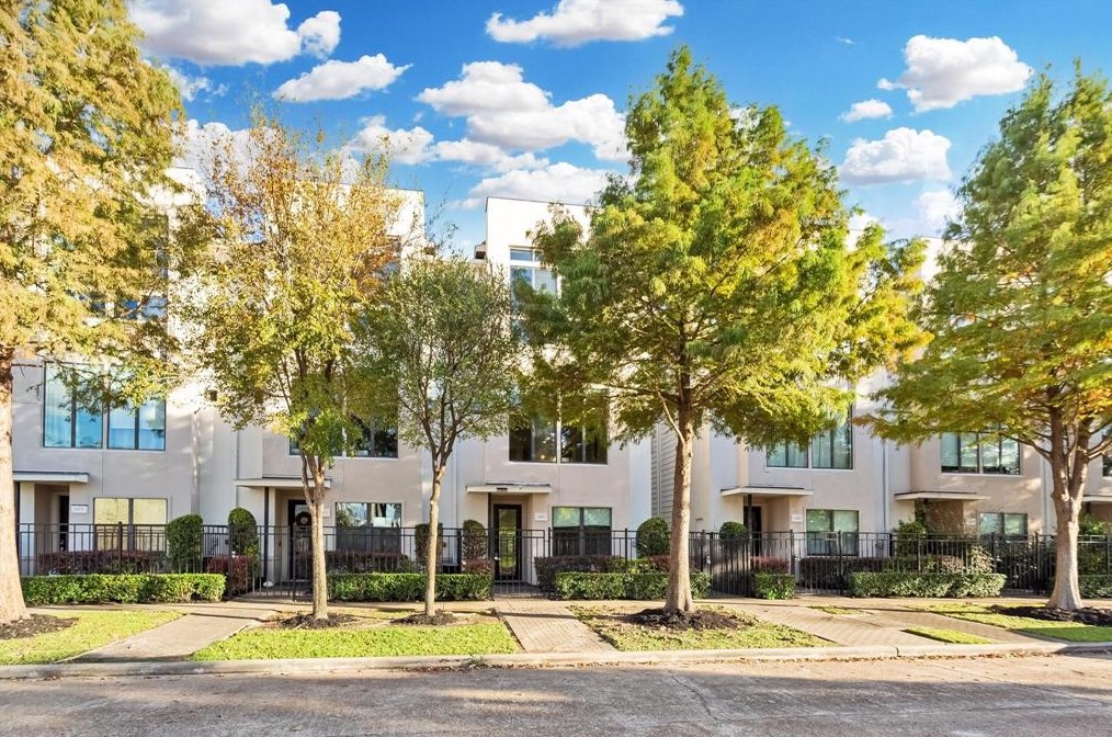 1605 Nagle St, Houston TX  77003-4525 exterior