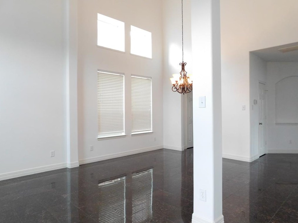 2012 Shore Breeze Dr, Pearland, TX 77584