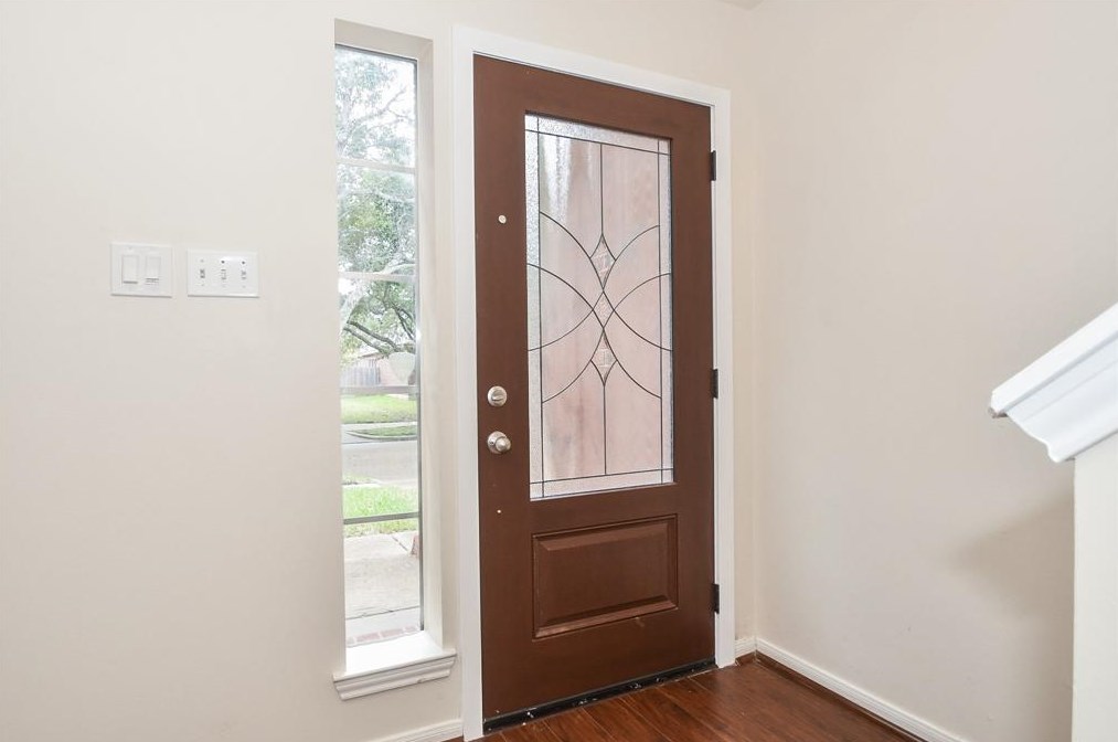 119 Chandler Ct, Sugar Land, TX 77479