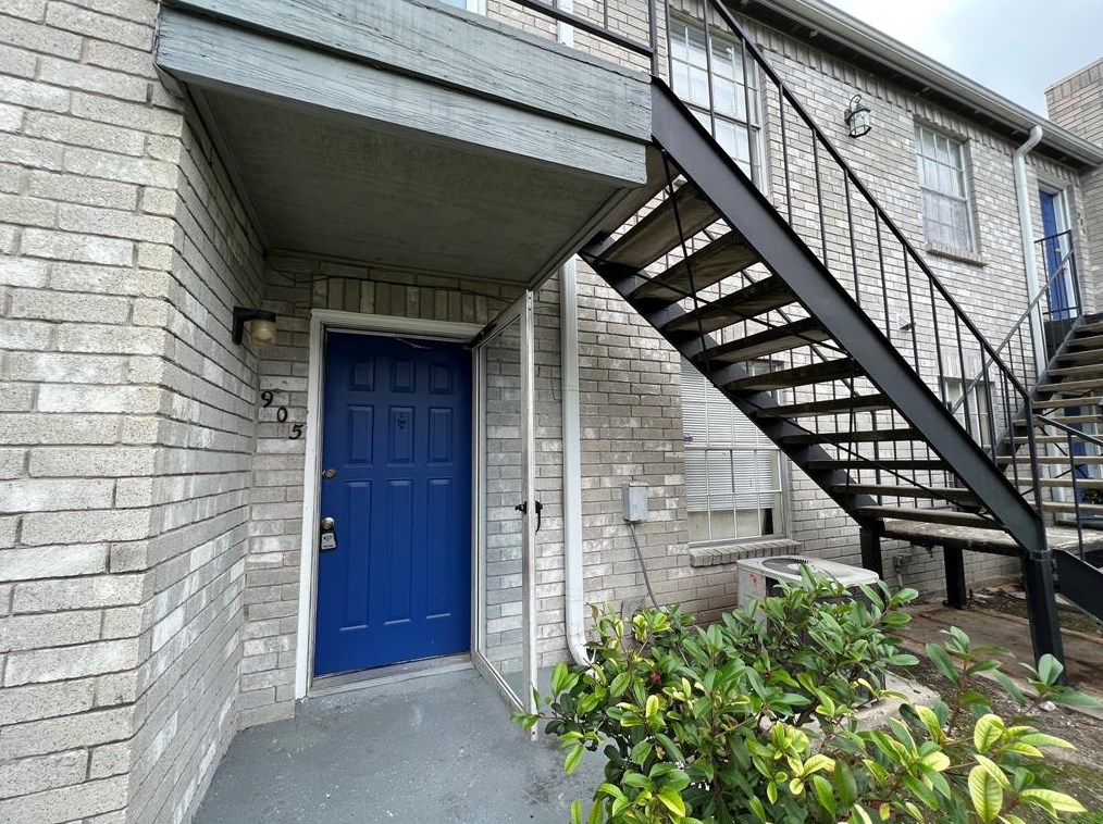 9797 Leawood Blvd Apt 905, Houston, TX 77099