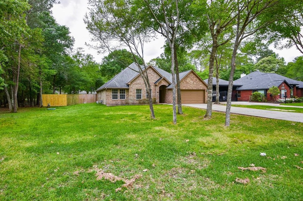 919 Fairbanks Dr, Magnolia, TX 77354