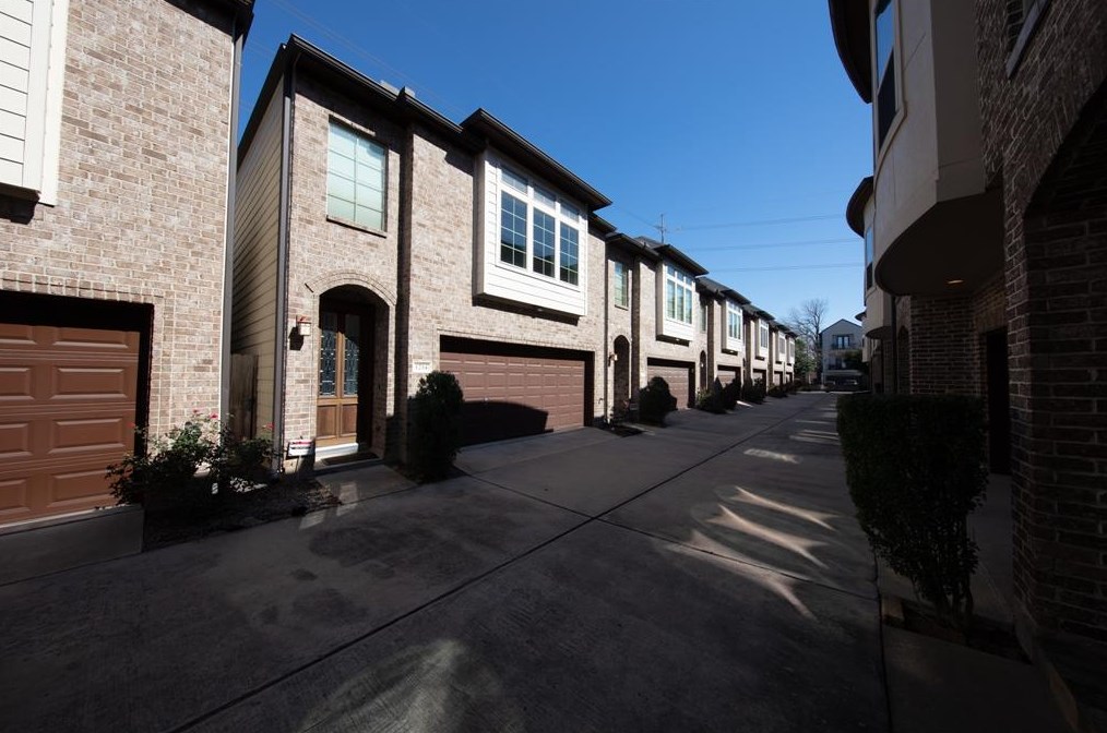 1214 Sampson St, Houston, TX 77003