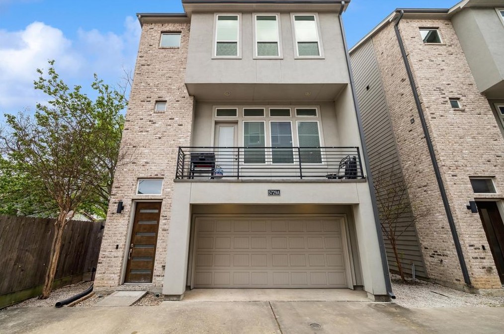 5729 Darling St #a, Houston, TX 77007