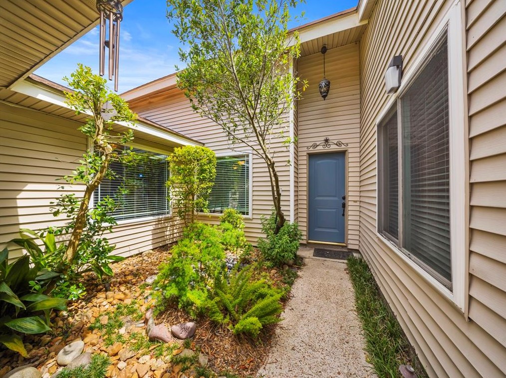 5723 Sunnygate Dr, Spring, TX 77373-7241