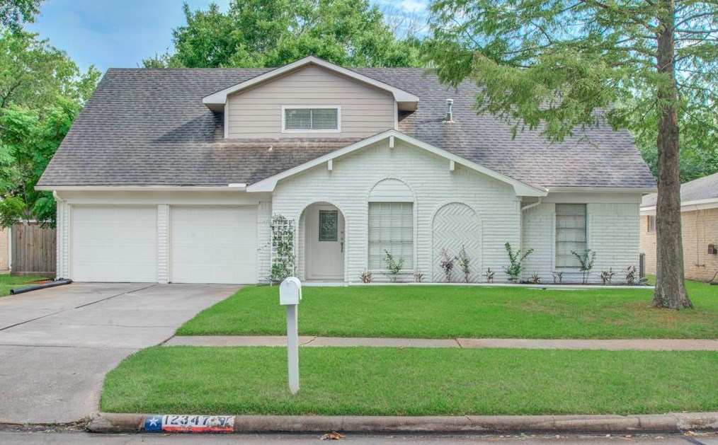 12347 Whittington Dr, Houston TX  77077-4836 exterior