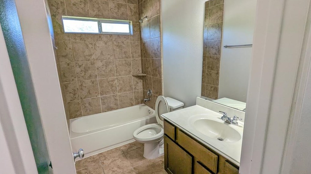 21703 Tinsley Trl, Spring TX  77388-7563 exterior