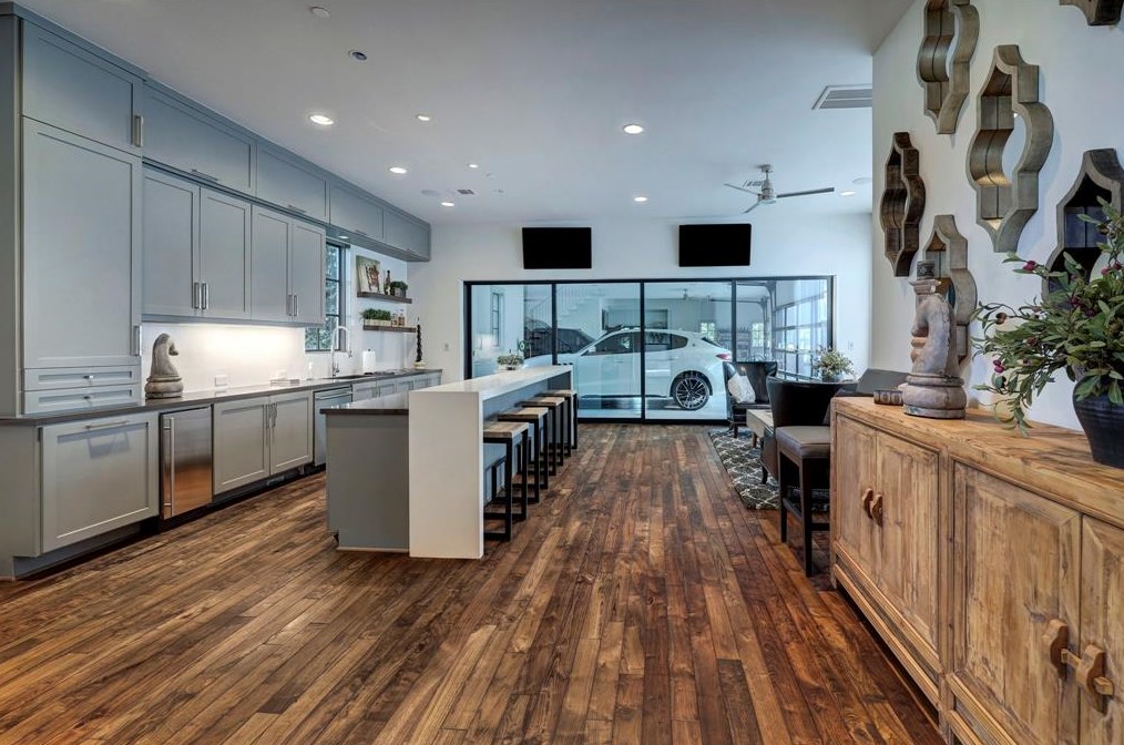 209 Bryn Mawr Cir, Houston TX  exterior