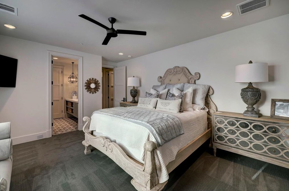 209 Bryn Mawr Cir, Houston TX  exterior